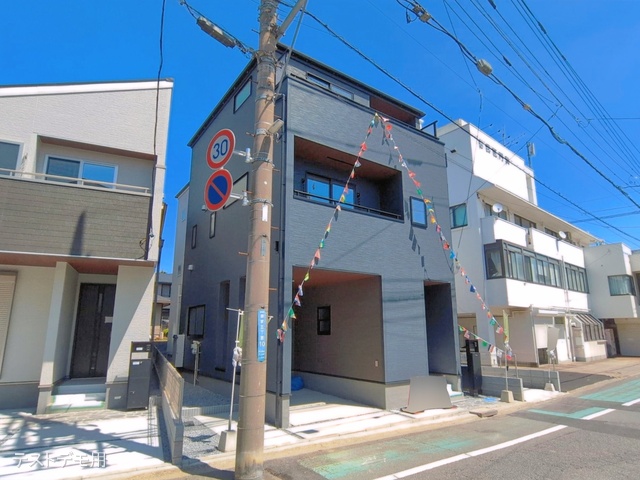 埼玉県さいたま市浦和区領家５丁目の新築戸建て完成写真 2026年5月6日撮影