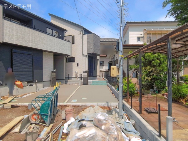 埼玉県さいたま市緑区大字中尾の新築戸建て外構写真 2026年4月27日撮影