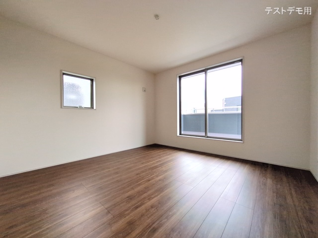 さいたま市岩槻区上野1丁目（戸建）01 居室メイン