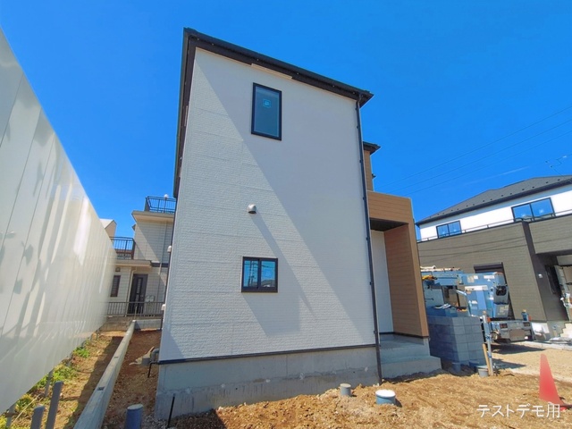 埼玉県さいたま市見沼区大字御蔵の新築戸建て外構写真 2026年4月7日撮影