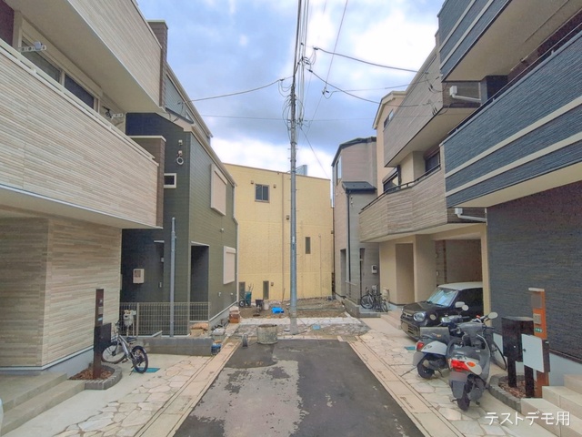 埼玉県さいたま市中央区大戸5丁目の新築戸建て外構写真 2026年6月8日撮影