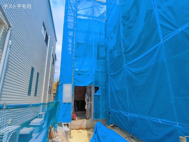 埼玉県さいたま市緑区芝原3丁目の新築戸建てシート写真 2026年5月14日撮影