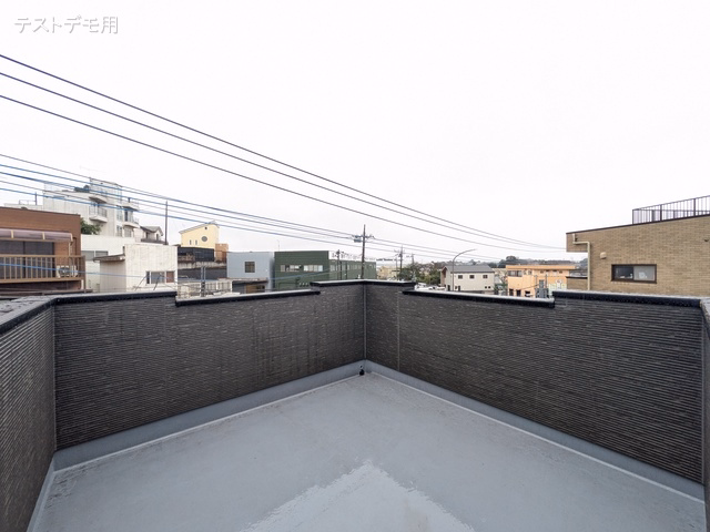 さいたま市見沼区大字東新井(戸建)02 バルコニー