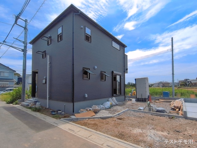 さいたま市岩槻区城南1丁目（戸建）01 外構