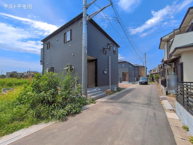 さいたま市岩槻区城南1丁目（戸建）01 外構