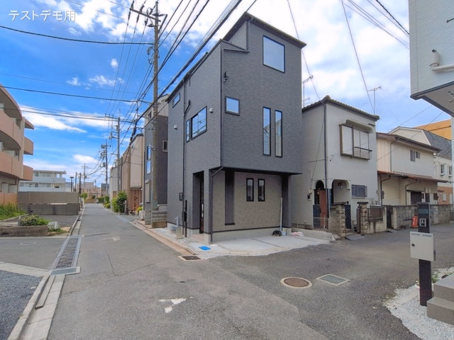 さいたま市南区四谷1丁目（戸建）01 完成