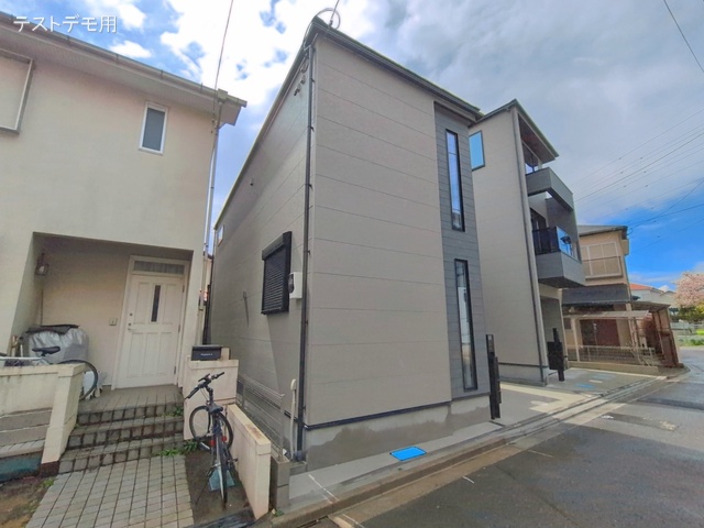 埼玉県さいたま市緑区大字中尾の新築戸建て完成写真 2026年4月1日撮影