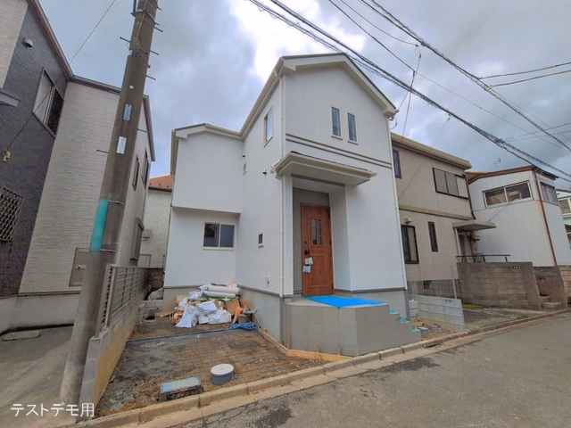 埼玉県さいたま市岩槻区本丸２丁目の新築戸建て外構写真 2026年6月14日撮影
