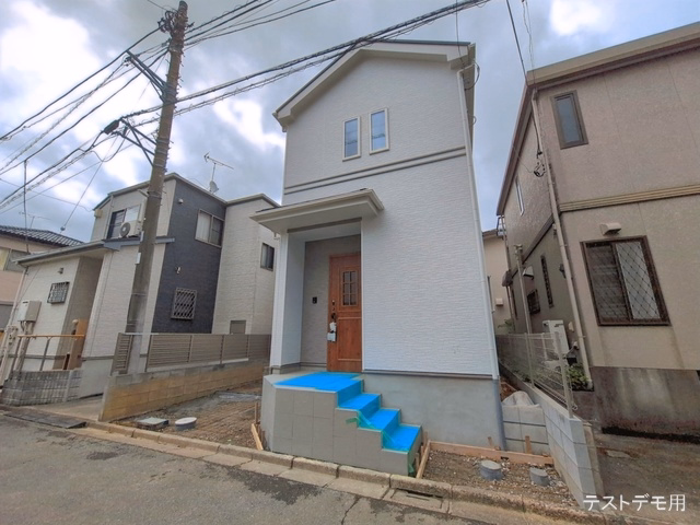 埼玉県さいたま市岩槻区本丸２丁目の新築戸建て外構写真 2026年6月14日撮影