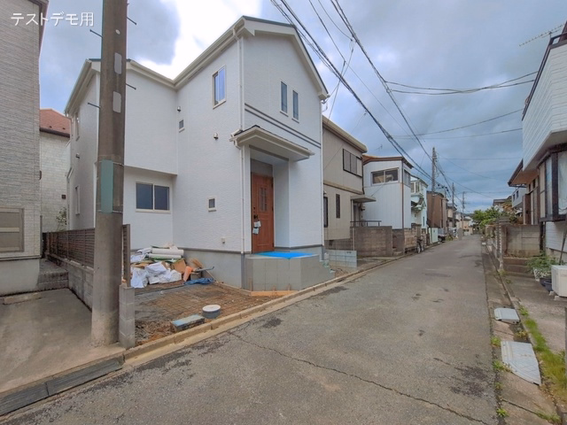 埼玉県さいたま市岩槻区本丸２丁目の新築戸建て外構写真 2026年6月14日撮影