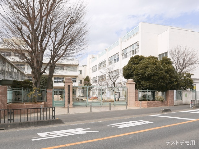 さいたま市立大久保小学校