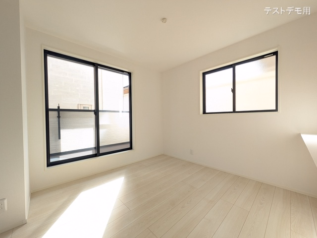 さいたま市大宮区高鼻町2丁目(戸建)03 リビング