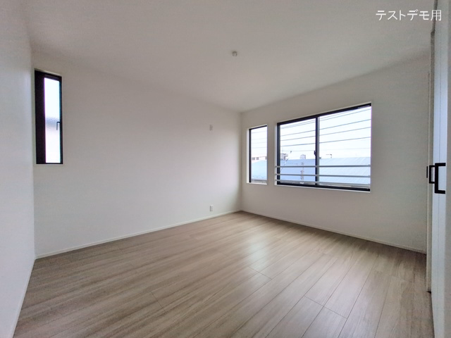 さいたま市桜区田島4丁目(戸建)02 居室メイン