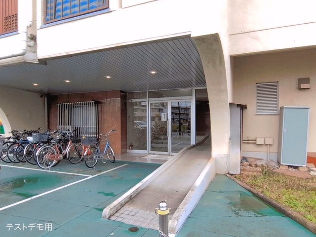 スカイラーク蕨 外観