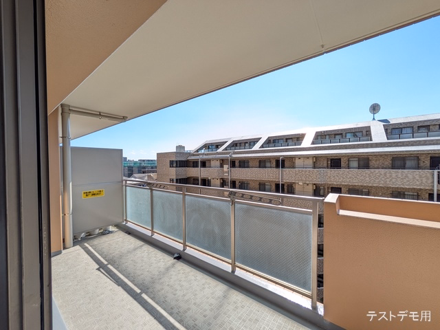 プランヴェール川口 バルコニー