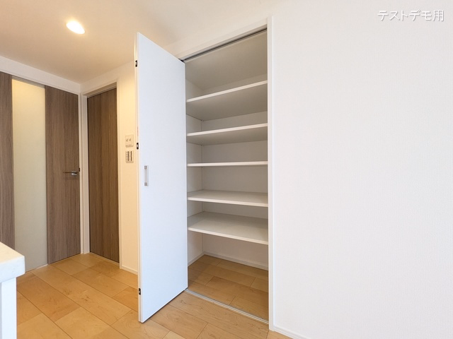 プランヴェール川口 収納