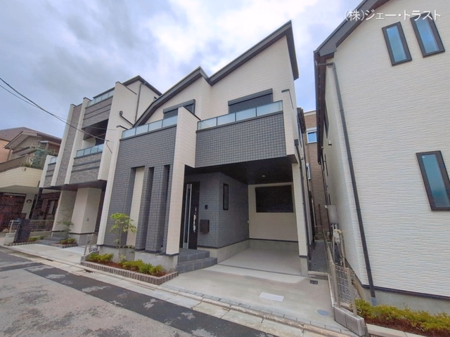 新築戸建て 江戸川区南篠崎町1丁目172番 B号棟 完成