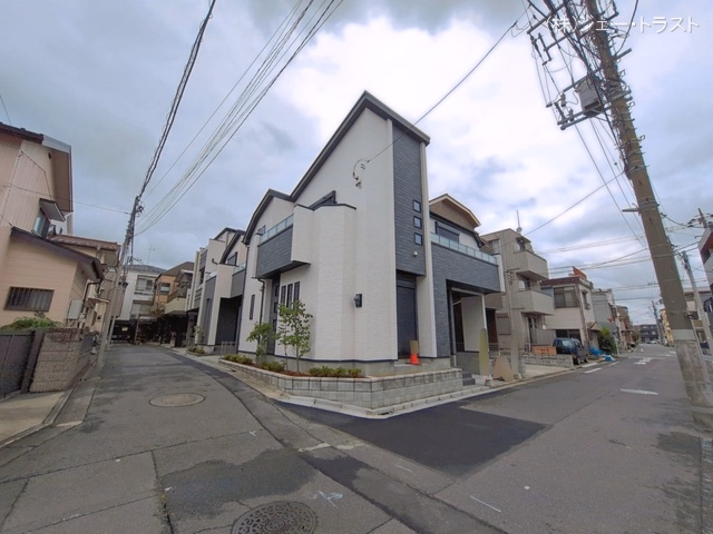 新築戸建て 江戸川区南篠崎町1丁目172番 B号棟 完成