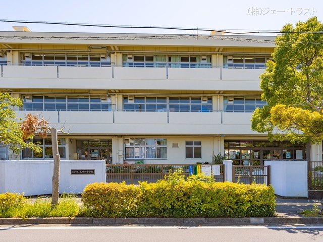 浦安市立見明川中学校