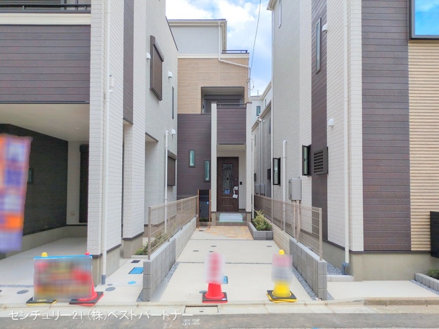 埼玉県蕨市南町３丁目の新築戸建て完成写真 2025年10月5日撮影