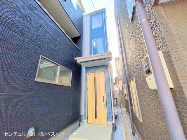 埼玉県川口市芝中田２丁目の新築戸建て完成写真 2025年12月10日撮影