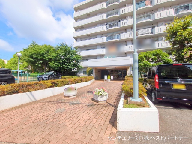 埼玉県蕨市北町５丁目のマンション『ストークマンション南浦和』外観写真 2025年6月26日撮影