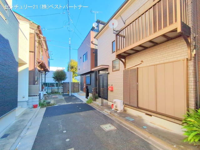 埼玉県戸田市戸田公園の新築戸建て完成写真 2025年11月3日撮影