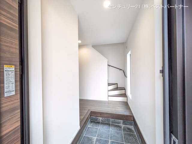 蕨市中央7丁目(戸建)01 玄関
