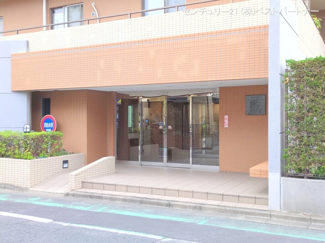 埼玉県蕨市北町１丁目のマンション『エステ・スクエア蕨』外観写真 2025年12月2日撮影