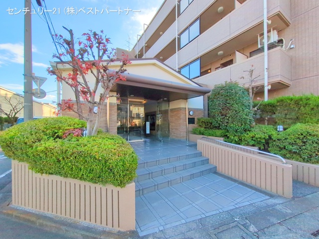 埼玉県戸田市上戸田４丁目のマンション『コスモ戸田パークスクエア』外観写真 2025年12月8日撮影