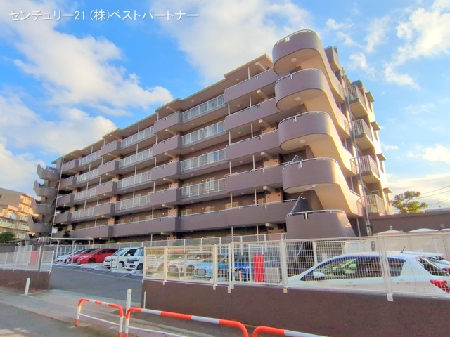 埼玉県戸田市新曽南１丁目のマンション『メイツ戸田公園』外観写真 2025年12月18日撮影