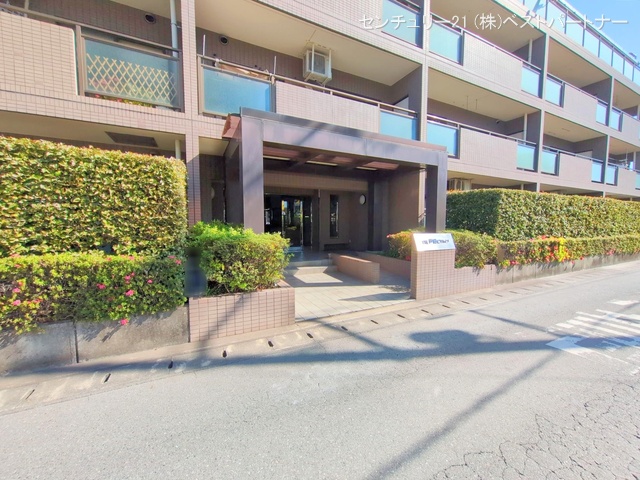 埼玉県戸田市笹目１丁目のマンション『コスモフェスタ戸田』外観写真 2025年4月8日撮影