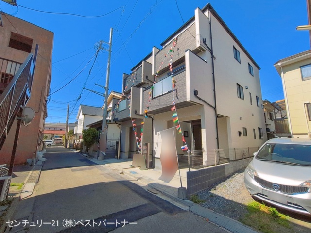 埼玉県蕨市中央７丁目の新築戸建て完成写真 2026年4月7日撮影