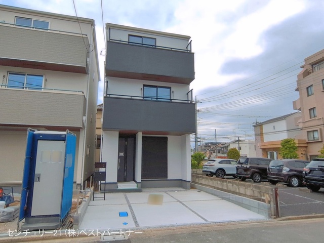 埼玉県蕨市中央７丁目の新築戸建て完成写真 2026年4月20日撮影