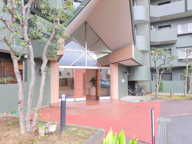 埼玉県戸田市南町のマンション『ハイラーク戸田公園』外観写真 2025年11月17日撮影