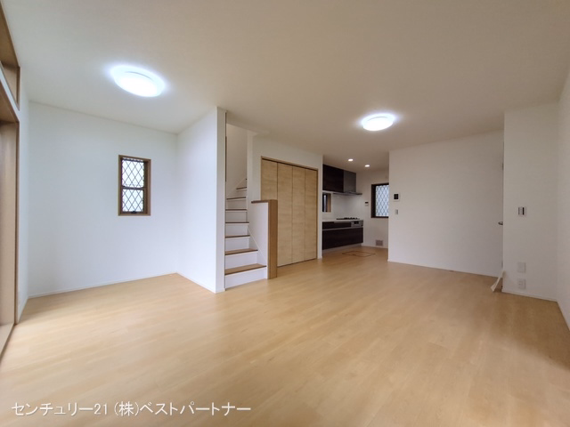 戸田市喜沢2丁目 リビング