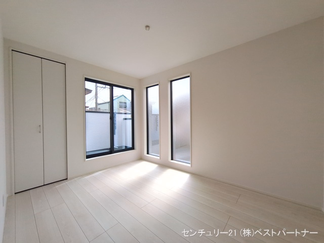 蕨市中央6丁目(戸建)01 居室メイン