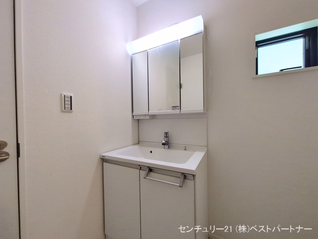 蕨市中央6丁目(戸建)01 洗面所