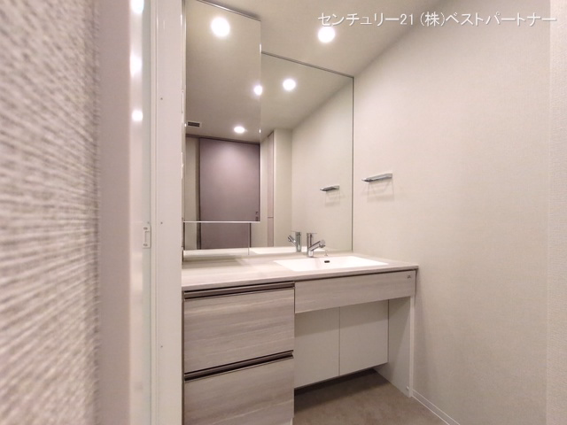 ヴィークコート蕨南町桜並木 洗面所