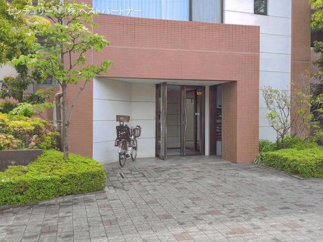 埼玉県戸田市本町5丁目のマンション『ルネ戸田公園駅前』外観写真 2026年4月23日撮影