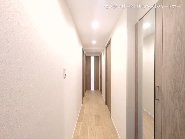 東急ドエル・アルス戸田 玄関