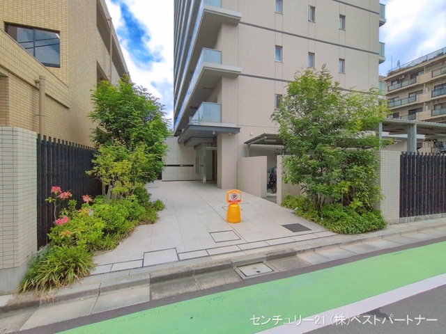 埼玉県戸田市本町2丁目のマンション『オーベル戸田公園レジデンス』外観写真 2026年5月27日撮影