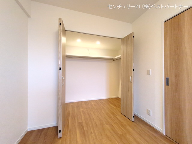 ウィズ戸田公園壱番館 収納(ウォークインクローゼット)