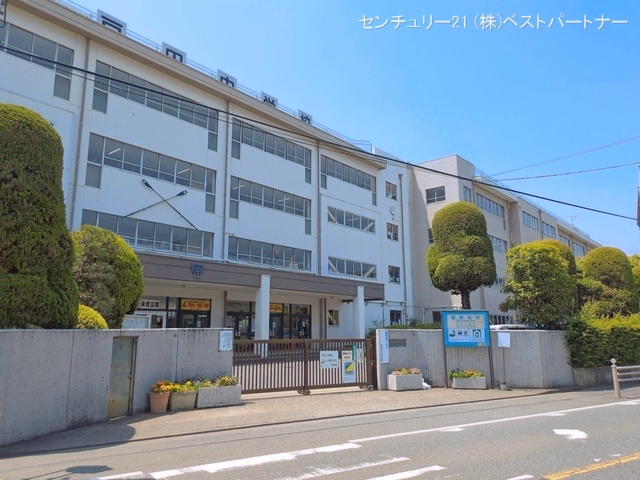 戸田市立戸田中学校