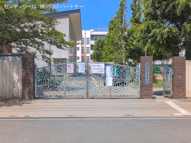 戸田市立新曽中学校