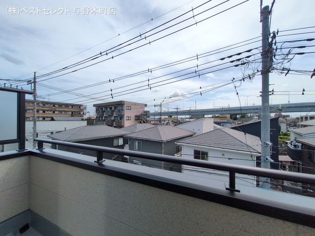 埼玉県さいたま市桜区町谷１丁目の新築戸建てバルコニー写真 2025年7月16日撮影