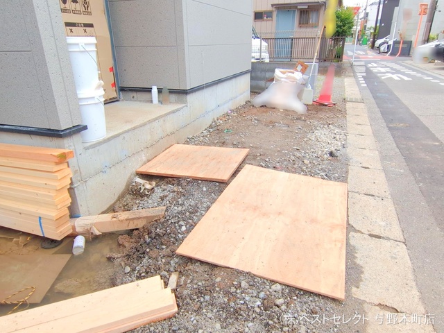 埼玉県さいたま市桜区町谷１丁目の新築戸建て外構写真 2025年6月1日撮影