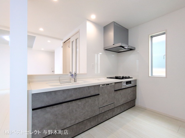埼玉県さいたま市中央区上落合6丁目の新築戸建てキッチン写真 2025年7月2日撮影