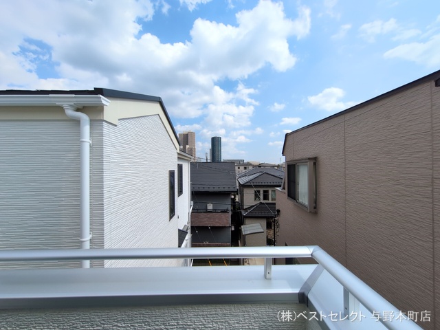 埼玉県さいたま市中央区上落合6丁目の新築戸建てバルコニー写真 2025年7月2日撮影
