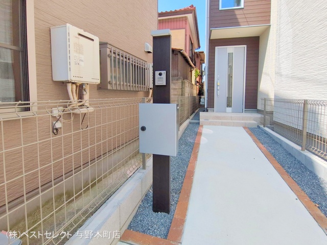 埼玉県さいたま市中央区上落合6丁目の新築戸建て完成写真 2025年8月26日撮影